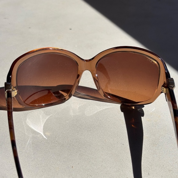 Tod’s 100% authentic sunglasses made in Italy logo tortoise BROWN HAVANA WOMEN\'S main image 10
